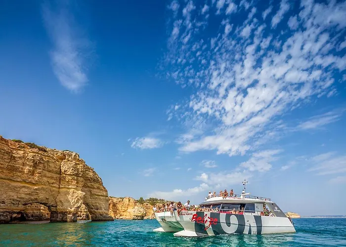 Luxury Pescadinha Near Beach, Villa Albufeira