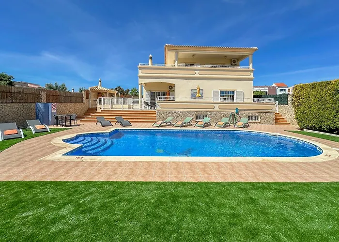 Luxury Pescadinha Near Beach, Villa