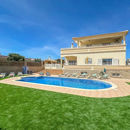 Luxury Pescadinha Near Beach, Villa Albufeira